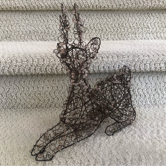 🎄Holiday Decorative Wire Deer. 🦌 - Picture 4 of 4